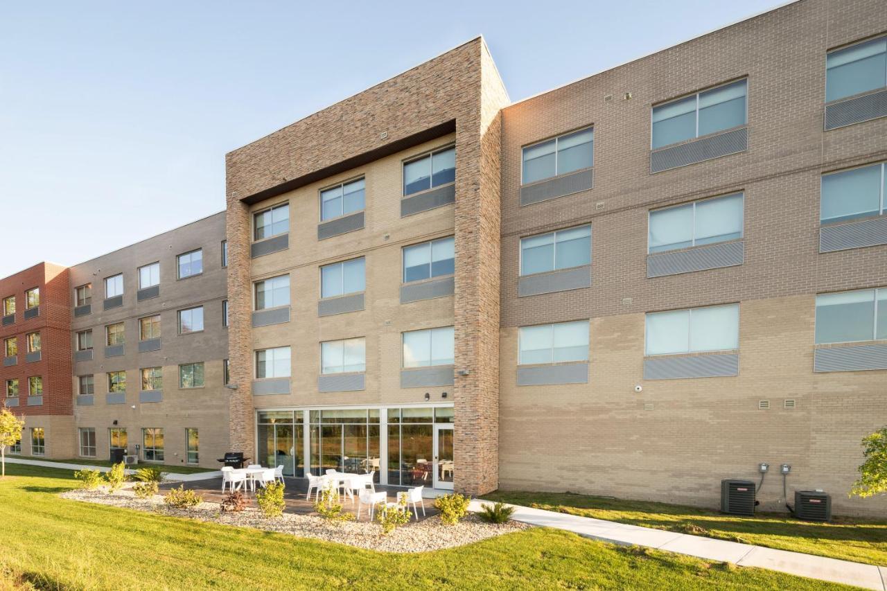 Holiday Inn Express & Suites - Kalamazoo West, An Ihg Hotel Exterior photo